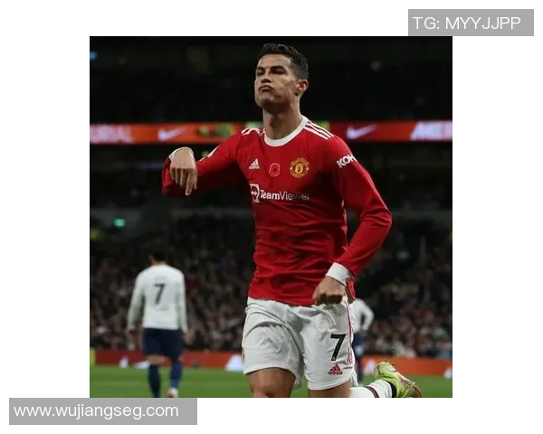 世界杯焦点战那不勒斯与波尔图平局红牌事件引发全场热议